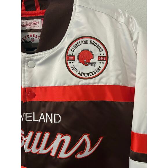 Official NFL Cleveland Browns Bomber Jacket- size LRG-Mitchell & Ness. - Picture 4 of 8